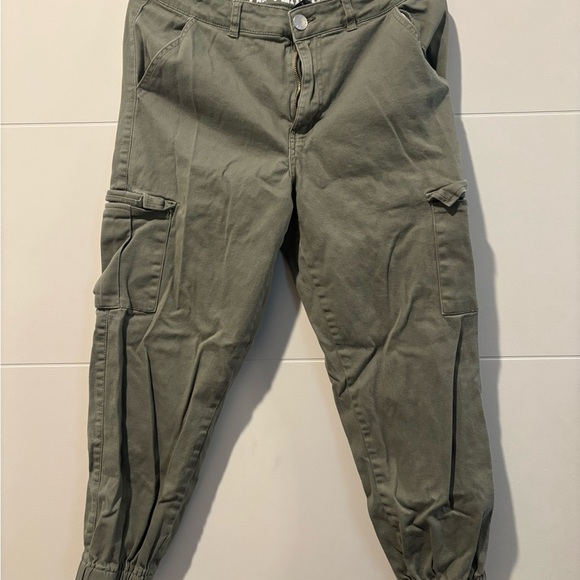 VIP Green Utility Trousers with Relaxed Fit - Picture 1 of 3